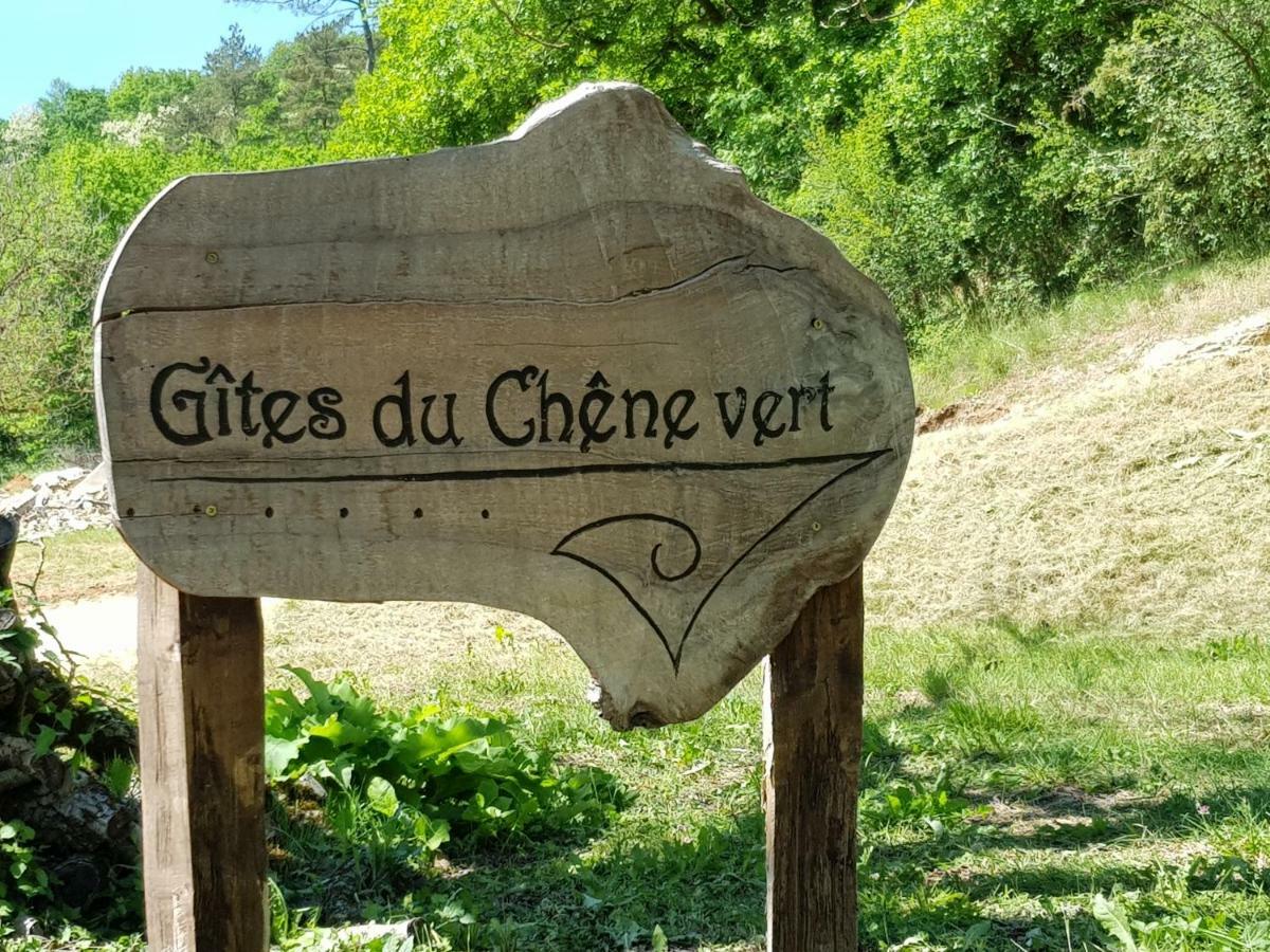 Gîtes du Chêne Vert Montignac-Lascaux Exterior foto